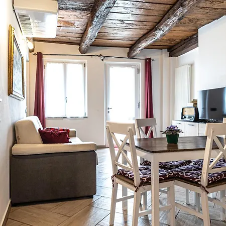 Why Farm Alojamento de Turismo Rural Marano Ticino