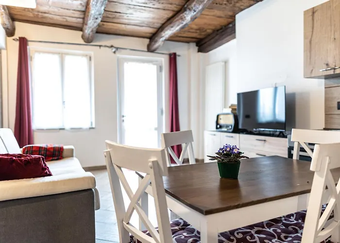 בית חווה Why Farm